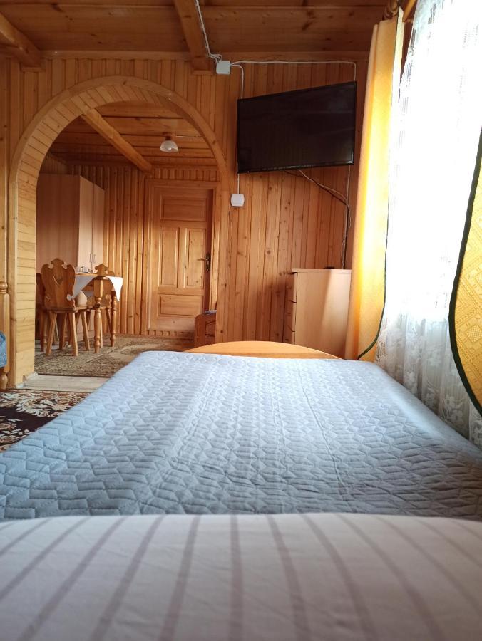 Brzoskwiniowy Dom Lägenhet Banska Nizna Exteriör bild