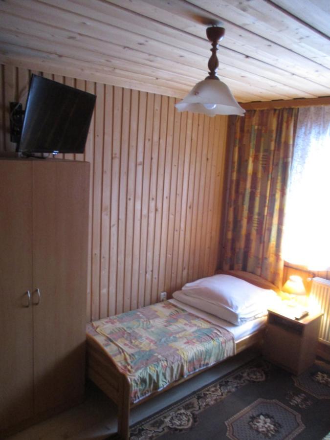 Brzoskwiniowy Dom Lägenhet Banska Nizna Exteriör bild