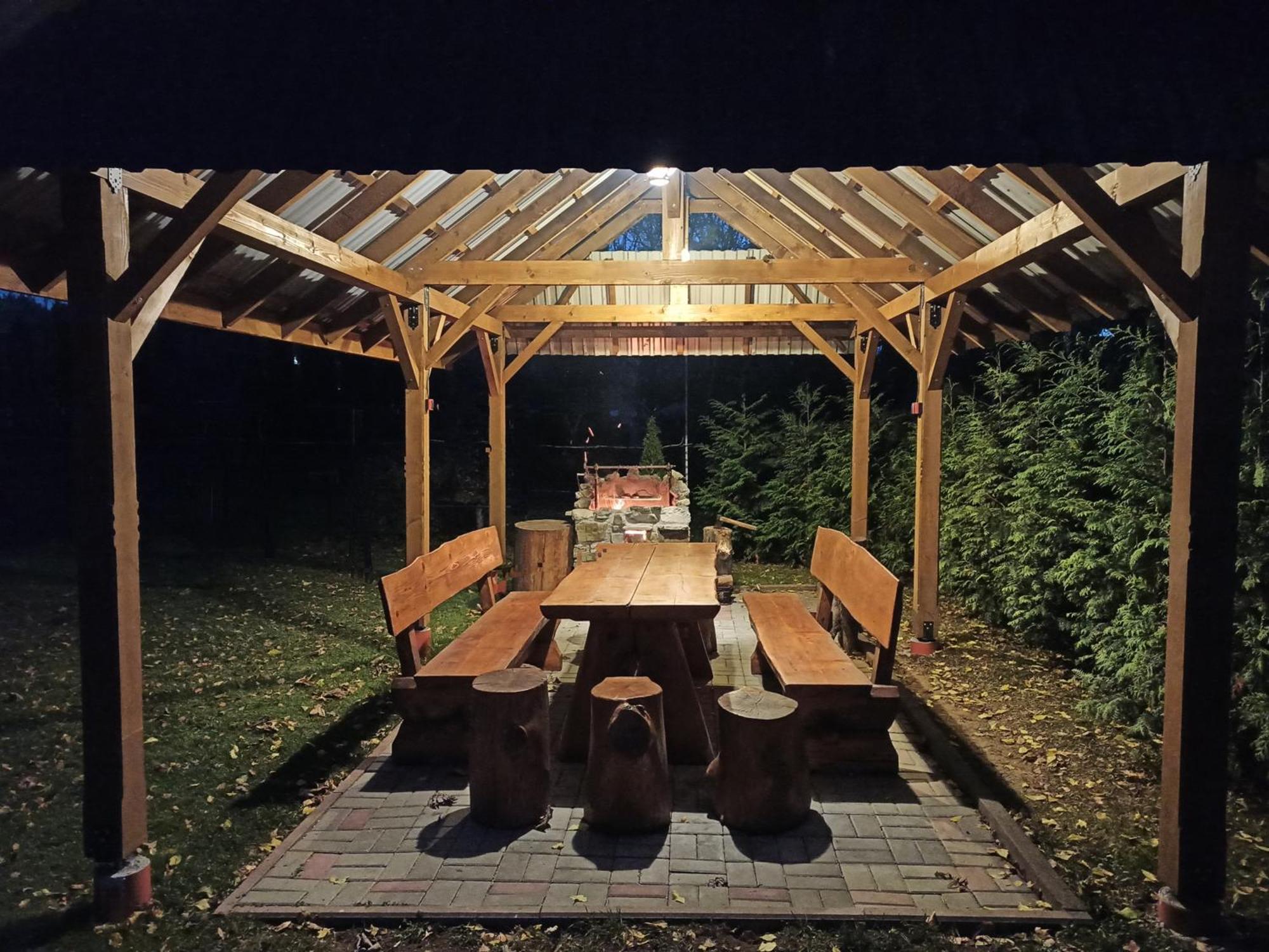 Brzoskwiniowy Dom Lägenhet Banska Nizna Exteriör bild